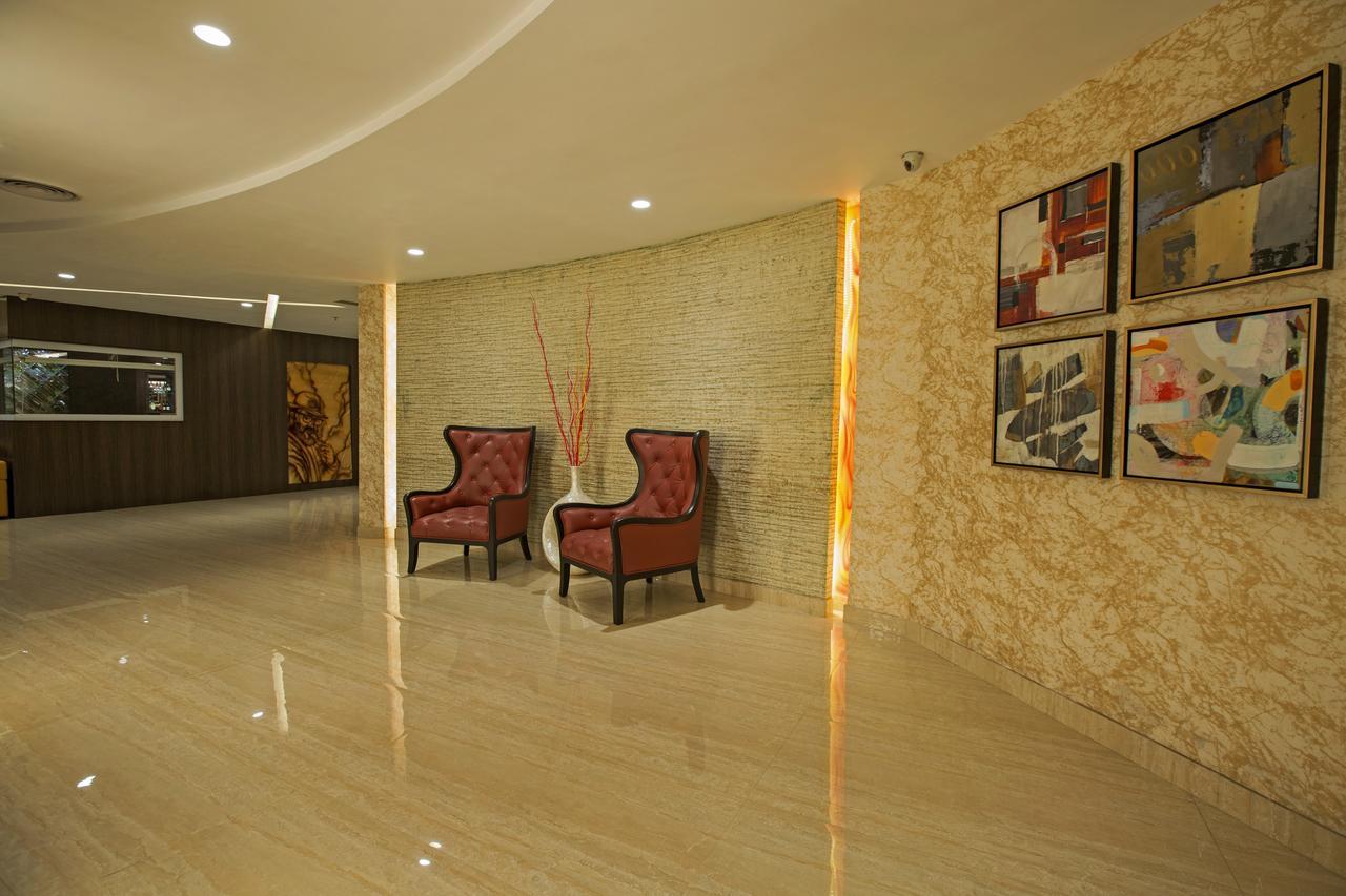 M Crown Hotel Shillong Exterior foto